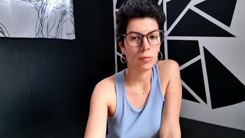 Silky Minx online show from May 28, 6:39 pm