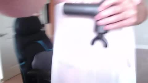 Silkylvr Crossdresser online show from July 12, 8:45 pm