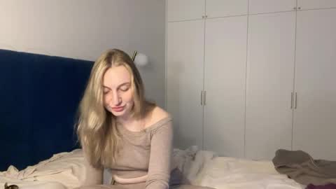 silkyvera online show from April 20, 7:17 pm