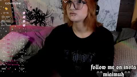Snapshot of silly_soul chatting on October 13, 5:53 am Mia online show from October 13, 5:53 am