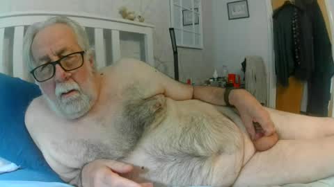 sillyoldman45221063 online show from July 23, 4:59 pm