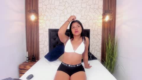 Silvanadelatorre online show from April 9, 12:11 pm