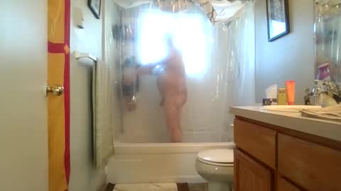 silverdragon70 online show from December 1, 8:40 pm