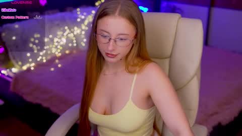  Kristina Kris  online show from November 4, 8:32 pm