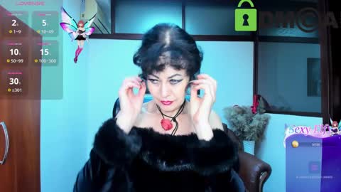 Silvia Wallec online show from March 2, 6:37 am