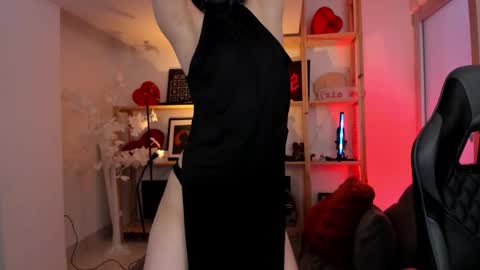 Wendy help me get get 69 likes  online show from December 15, 7:15 am