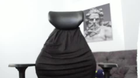 simon_leon01 online show from March 28, 1:45 pm