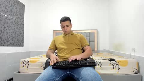 SIMON KELER online show from January 17, 12:53 am