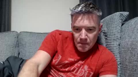 Ricky online show from November 16, 8:33 pm