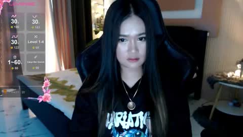 Adrianna Fowler online show from February 11, 2:04 am