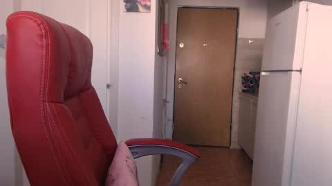 simyhvn online show from March 14, 7:01 am