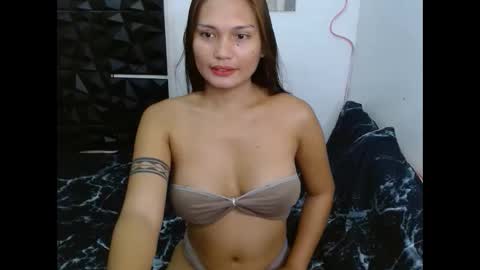 hi im thalia  nice to meet you  please give me thumbs up 3 online show from September 28, 2:53 am