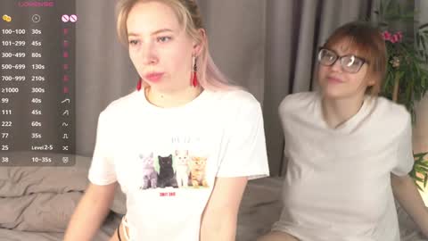   online show from March 31, 8:48 am