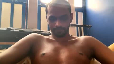 Snapshot of singletamilblackboy chatting on February 21, 7:56 am singletamilblackboy online show from February 21, 7:56 am