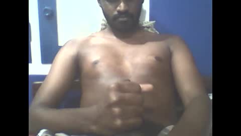 Snapshot of singletamilblackboy chatting on January 27, 6:09 pm singletamilblackboy online show from January 27, 6:09 pm