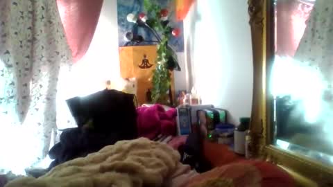 Snapshot of siofra chatting on October 21, 3:48 pm Siofra online show from October 21, 3:48 pm