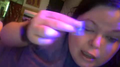 Siofra online show from February 13, 9:07 pm