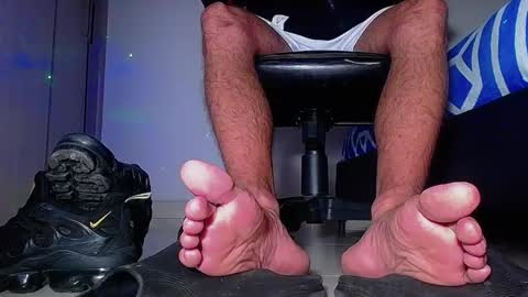 only foot                         worshipers here online show from March 3, 9:22 pm
