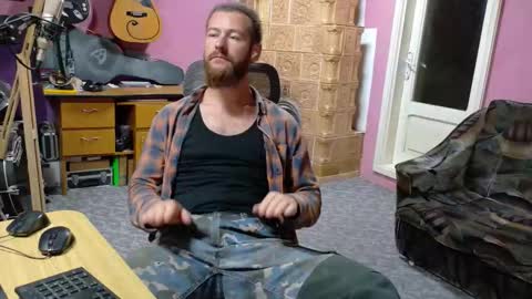 I am The Fourth and only Sir. Pelo online show from September 23, 5:30 pm