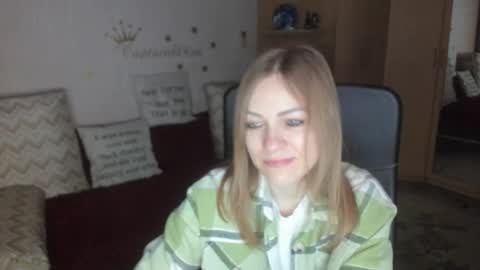 sirenasilk online show from December 16, 3:35 am