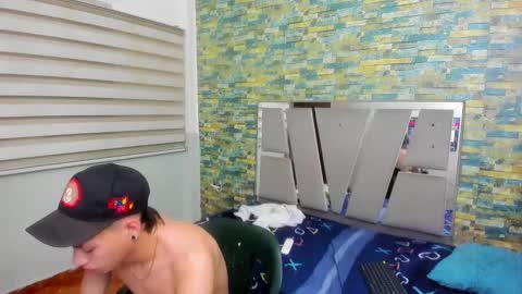 SIR RYANT online show from February 1, 1:12 am