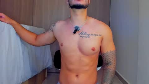 Call me papi online show from May 9, 5:24 am