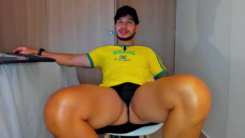 Call me papi online show from May 26, 5:13 am