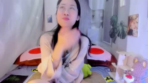 julila online show from November 26, 3:15 am