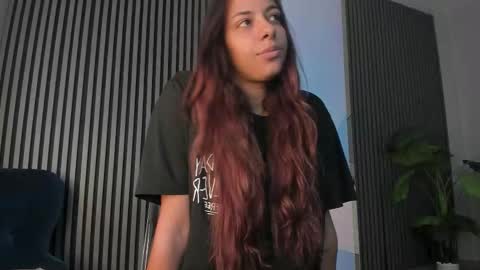 Dee online show from September 29, 5:28 am