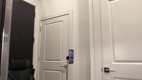 Sissyblkgoddess online show from April 11, 3:11 am