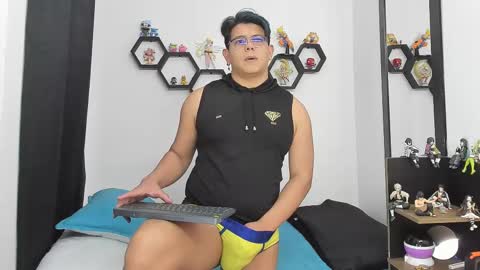 Siul Thompson online show from March 1, 8:42 pm