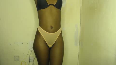 sizzly_ass online show from April 6, 5:30 am