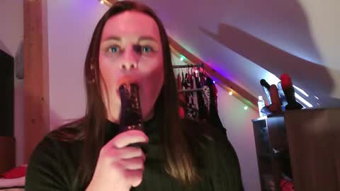 sizzyanallove online show from September 26, 5:54 pm