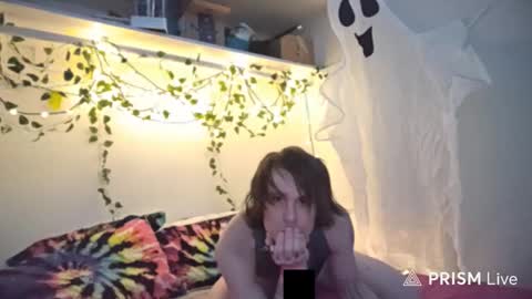 Snapshot of skankhuntrix chatting on October 16, 3:50 am SkankHUNTRx online show from October 16, 3:50 am