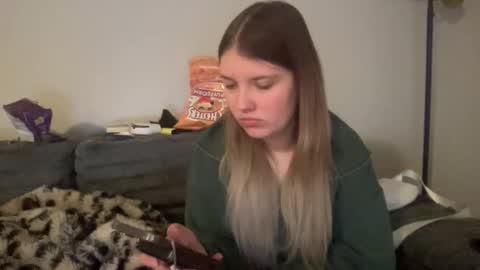 skiimaskabby online show from January 9, 2:06 am