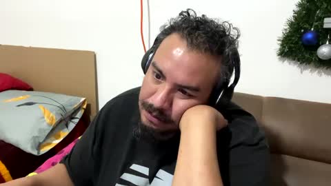 Elias online show from December 28, 12:04 am