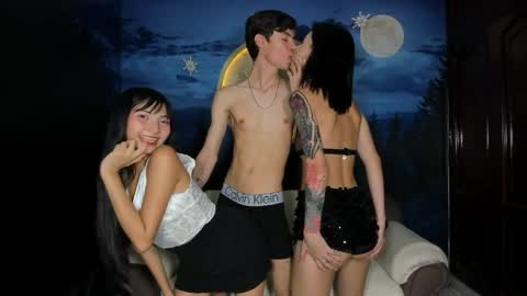 skinny_candy18 online show from June 5, 6:57 pm
