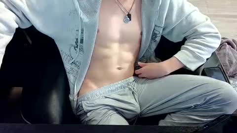 skrogdog online show from April 19, 12:33 am