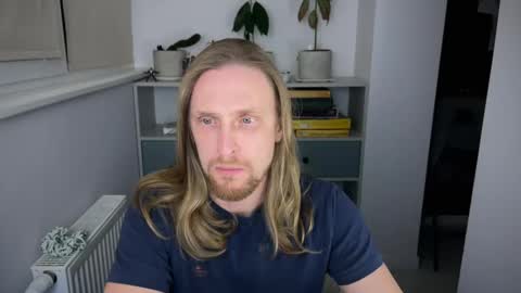 sky_guy25 online show from November 19, 8:07 pm