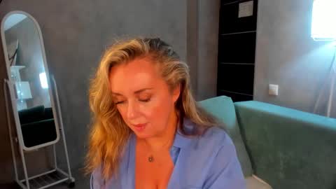 Snapshot of sky_kuper chatting on October 22, 4:37 am Sky online show from October 22, 4:37 am