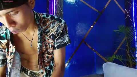 sky_walkerss online show from April 20, 6:55 pm