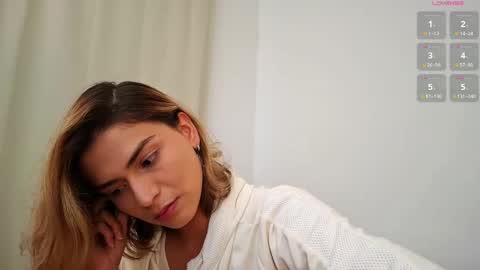 Vi online show from May 14, 12:58 pm