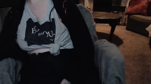 SKYLE   online show from March 27, 8:26 am