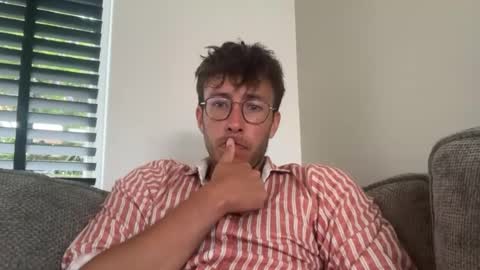skyisthelimit1995 online show from July 19, 6:43 pm