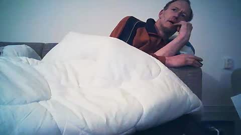 Snapshot of skylab78 chatting on February 10, 4:52 am MadOteC online show from February 10, 4:52 am