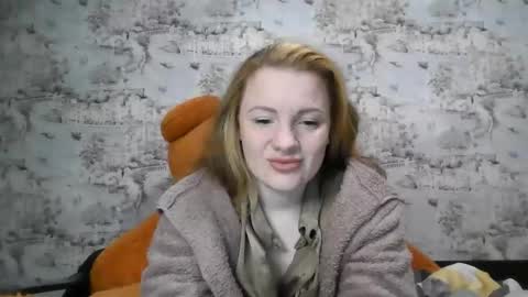 Snapshot of skyler_wans chatting on October 14, 2:42 pm Skyler online show from October 14, 2:42 pm