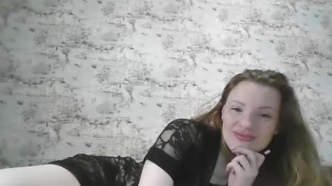 Snapshot of skyler_wans chatting on February 14, 12:14 pm Skyler online show from February 14, 12:14 pm