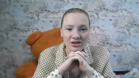 Snapshot of skyler_wans chatting on October 18, 11:25 am Skyler online show from October 18, 11:25 am