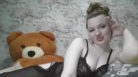 Snapshot of skyler_wans chatting on March 7, 10:43 pm Skyler online show from March 7, 10:43 pm