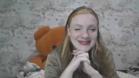 Snapshot of skyler_wans chatting on October 1, 2:16 pm Skyler online show from October 1, 2:16 pm